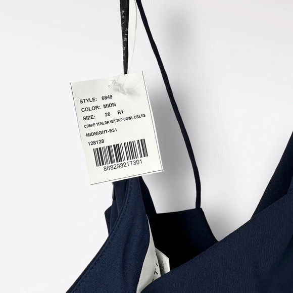 After Six One-Shoulder Draped Cowl-Neck Maxi Dress in Midnight Navy Size 20 - Picture 5 of 8